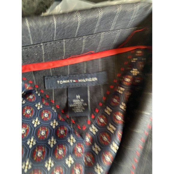 Tommy Hilfiger striped cropped 2 button lapel blazer sz Medium - Picture 2 of 4